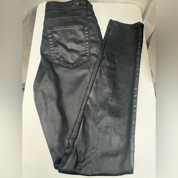 AG Adriano Goldschmied
Mila
LEATHERETTE SUPER HIGH-RISE SKINNY - Picture 11 of 11